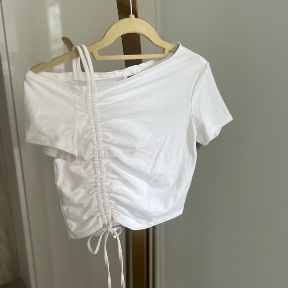 Superdown White Ruched Front T-Shirt - Picture 7 of 12
